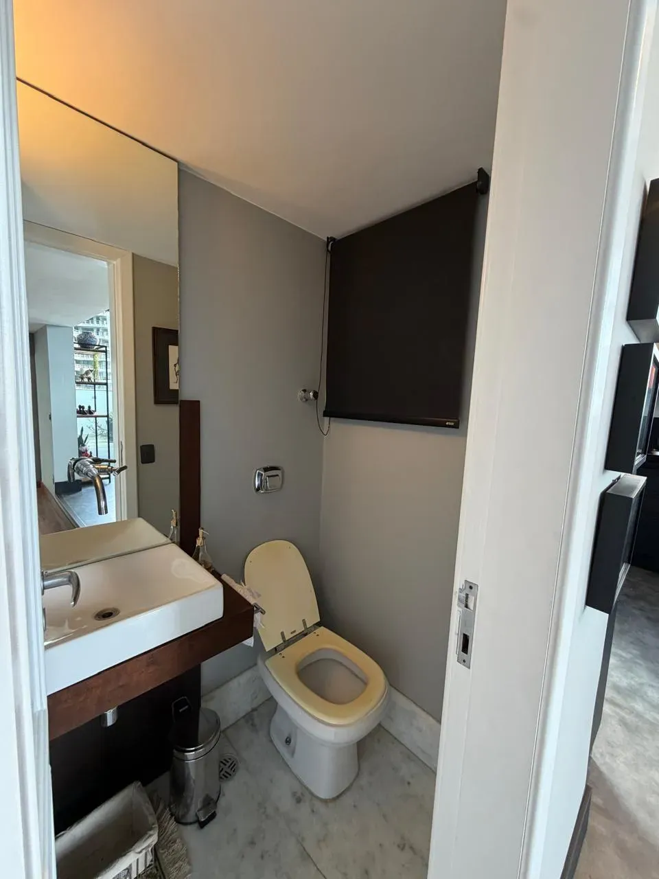 Cobertura Duplex mobiliada com 3 suítes e 3 vagas de garagem em Blumenau/SC