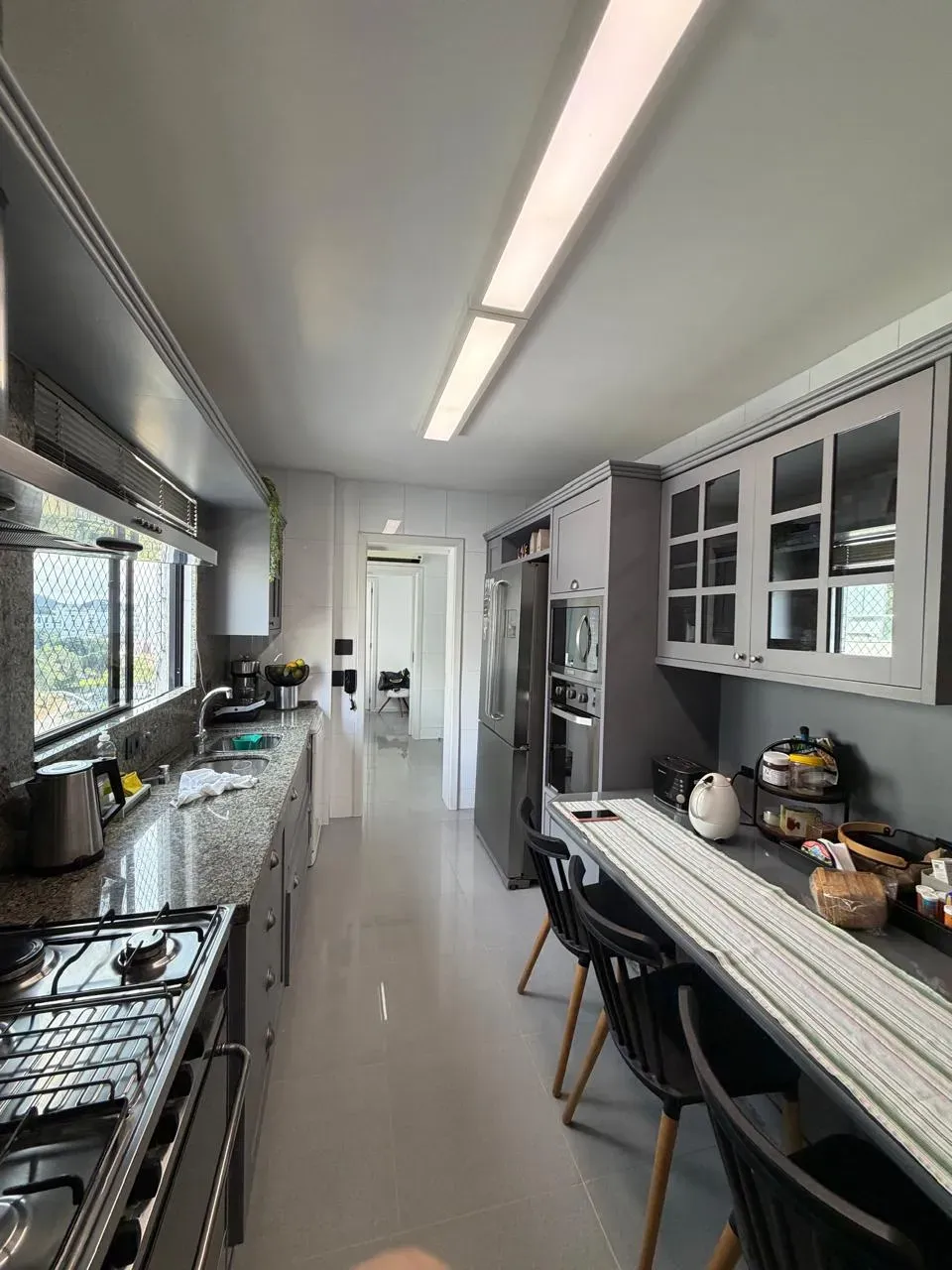 Cobertura Duplex mobiliada com 3 suítes e 3 vagas de garagem em Blumenau/SC