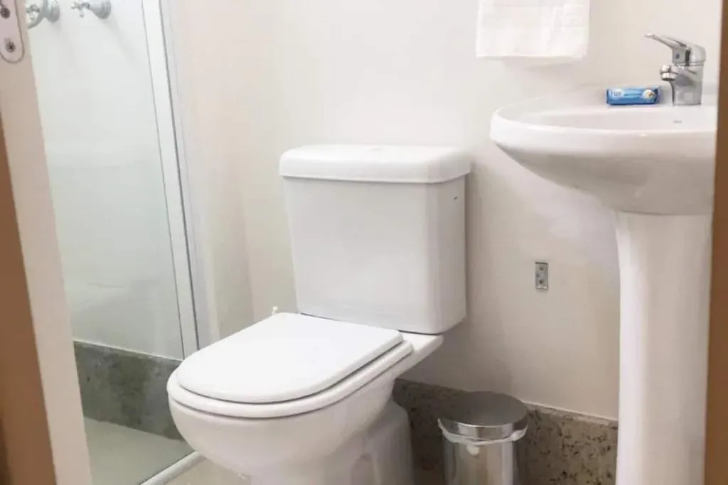 Apartamento com 3 dormitórios sendo 3 suítes e 2 vagas de garagem em Balneário Camboriú/SC