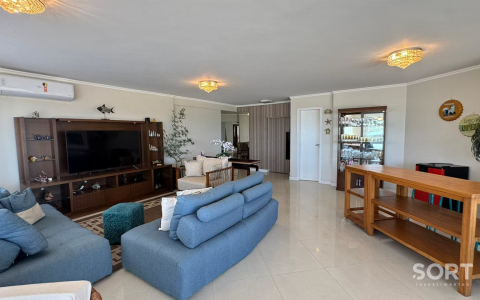 Apartamento Frente Mar no Edifício Maria Luiza Apartamento Frente Mar no Edifício Maria Luiza