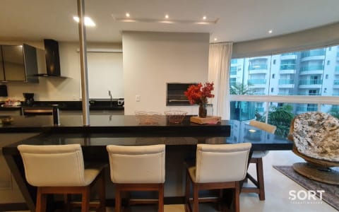 Living Apartamento no Edifício Brava Beach Internacional