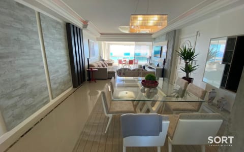 Living Apartamento Frente Mar no Edifício Beverlly Hills