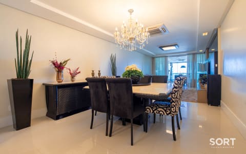 Sala de Jantar Apartamento Diferenciado Frente Mar no Edifício Metropolis