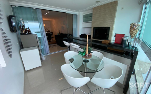 Apartamento Frente Mar no Ed. Barramares