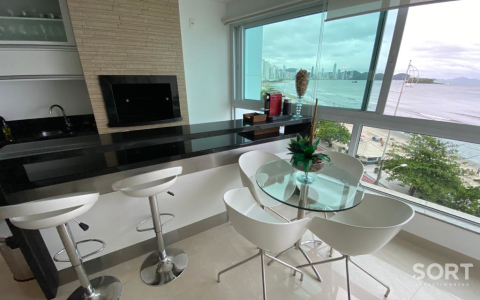 Apartamento Frente Mar no Ed. Barramares