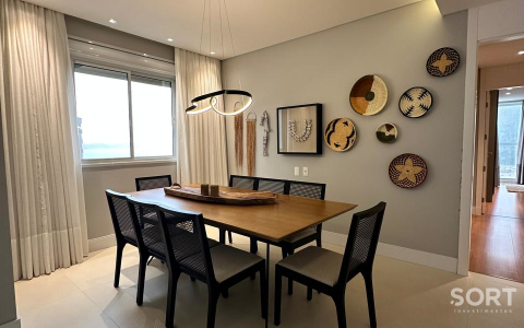 Sala de Jantar Apartamento Vista Mar no Edifício Via Marina