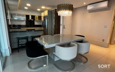 Sala de Jantar Apartamento no Edifício Garden Plaza