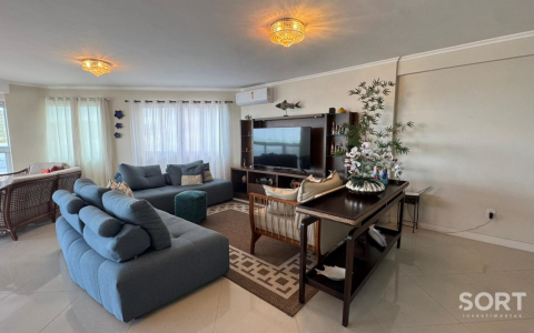 Apartamento Frente Mar no Edifício Maria Luiza Apartamento Frente Mar no Edifício Maria Luiza