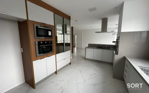 Cozinha Apartamento Vista Mar Andar Alto no Edifício Unique Tower