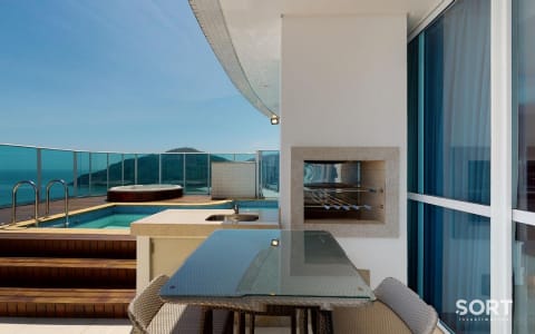 Churrasqueira Apartamento Cobertura Duplex Frente Mar no Edifício Costão da Barra