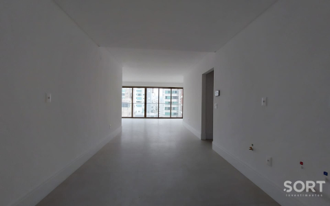 Living Apartamento no Edifício Admirá