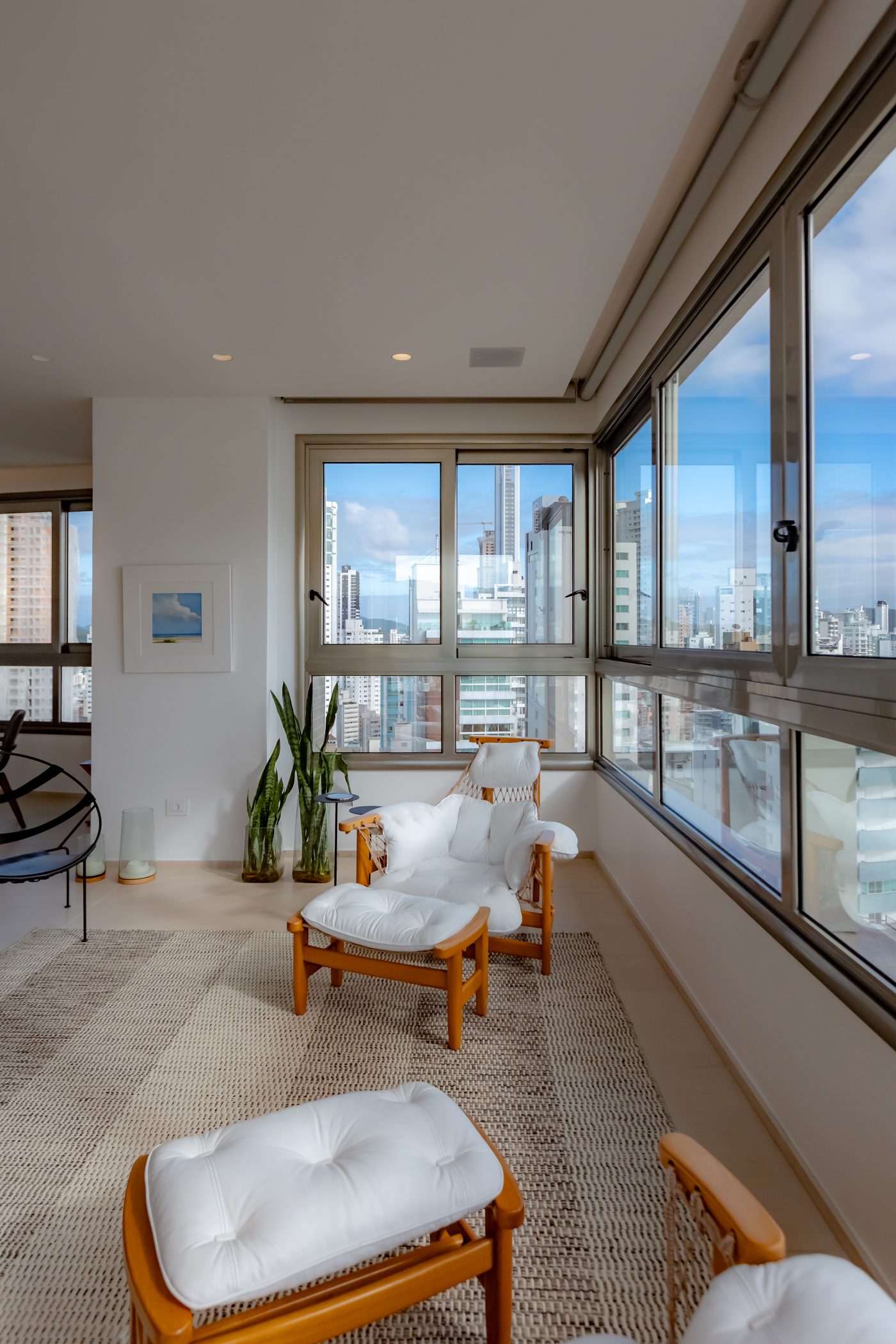 Apartamento Frente-Mar para Locação na Barra Sul – Balneário Camboriú